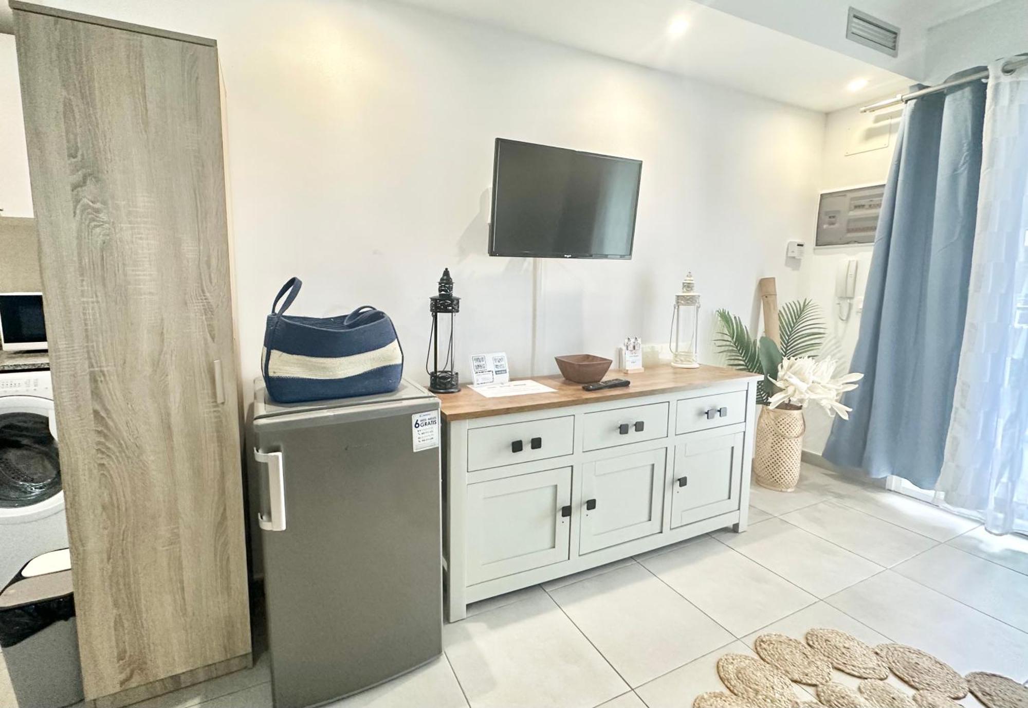 Basa Paradise - Piscina, Terraza, Wifi Y Parking Corralejo Bagian luar foto